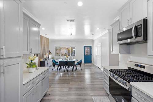 Temple City House | 111 m² House ∙ 2 bedrooms ∙ 12 guests
