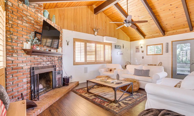 Cedar Glen House | 111 m² House ∙ 3 bedrooms ∙ 5 guests