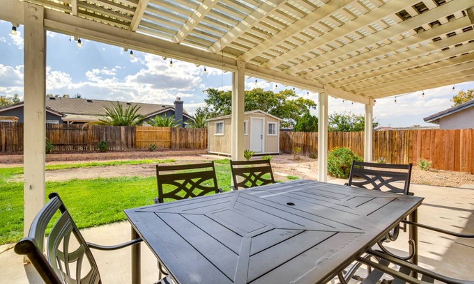 Victorville House | 114 m² House ∙ 3 bedrooms ∙ 6 guests