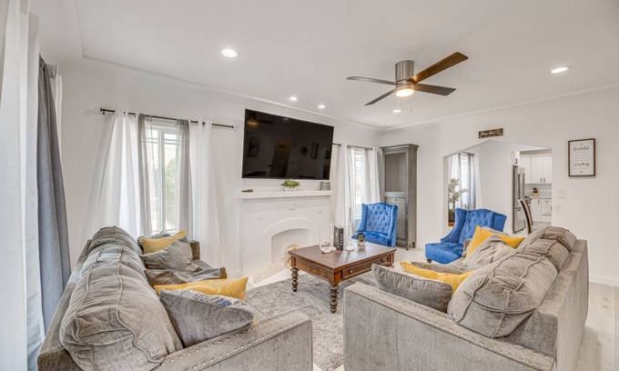 East Los Angeles Apartment | 116 m² Apartment ∙ 2 bedrooms ∙ 4 guests