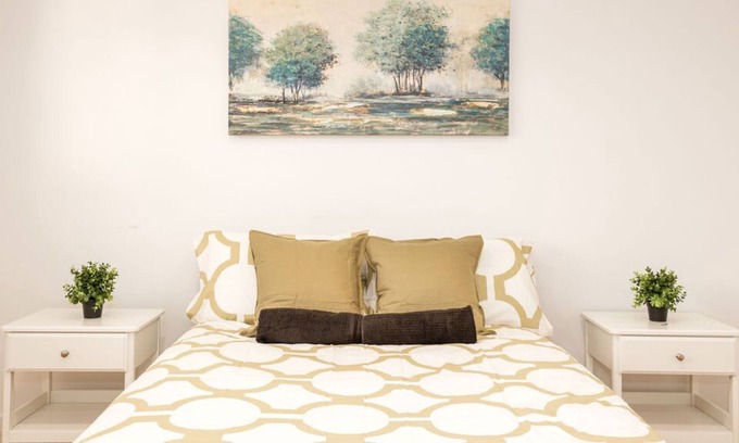 Santa Ana Apartment | #12~🔥LUX 1BD🔥6Mi→Disney🏰 1min→DTSA☆W/Parking 😍