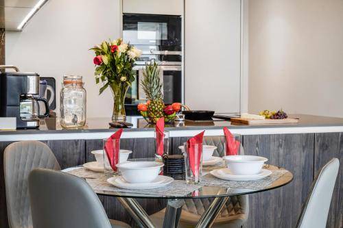 Kilburn Apartment | 120 m² Apartment ∙ 3 bedrooms ∙ 5 guests