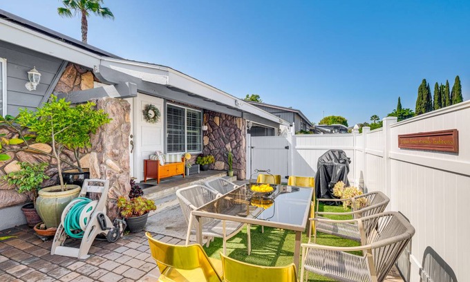 Poway House | 125 m² House ∙ 3 bedrooms ∙ 8 guests