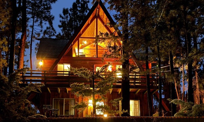 Big Bear City House | 128 m² House ∙ 3 bedrooms ∙ 10 guests