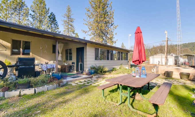 Brownsville House | 130 m² House ∙ 2 bedrooms ∙ 4 guests