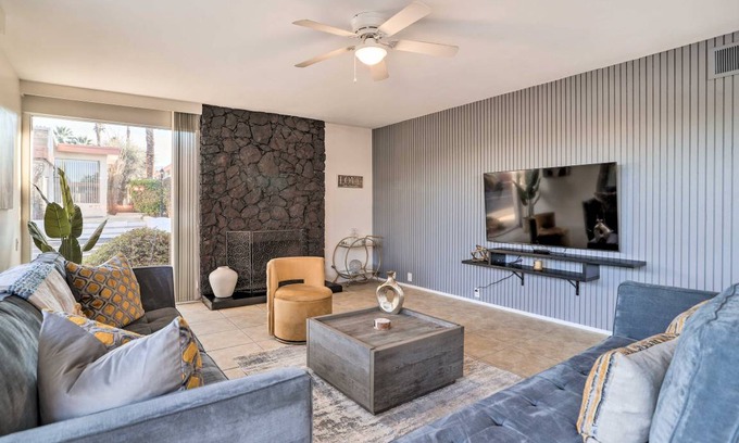 Palm Desert Cottage | 133 m² Cabin ∙ 2 bedrooms ∙ 6 guests