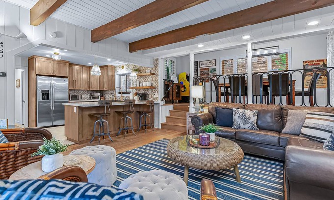 Blue Jay House | 137 m² House ∙ 3 bedrooms ∙ 8 guests