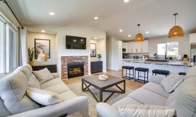Del Rey Oaks House | 138 m² House ∙ 4 bedrooms ∙ 8 guests