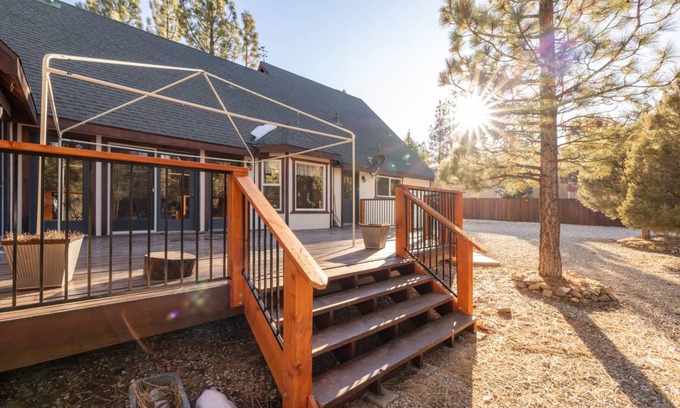Woodlands Cabin | 140 m² Cabin ∙ 3 bedrooms ∙ 6 guests