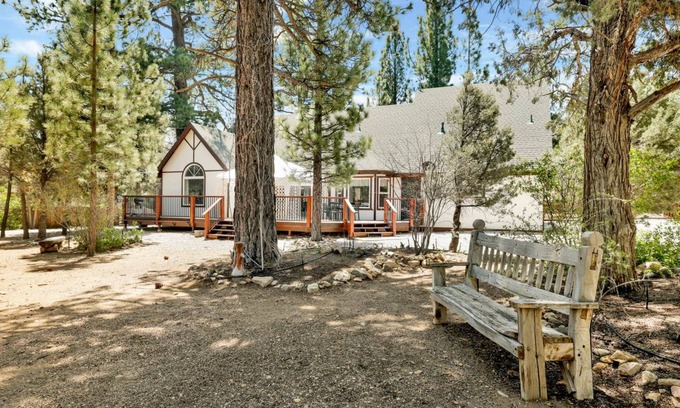 Woodlands Cabin | 140 m² Cabin ∙ 3 bedrooms ∙ 6 guests
