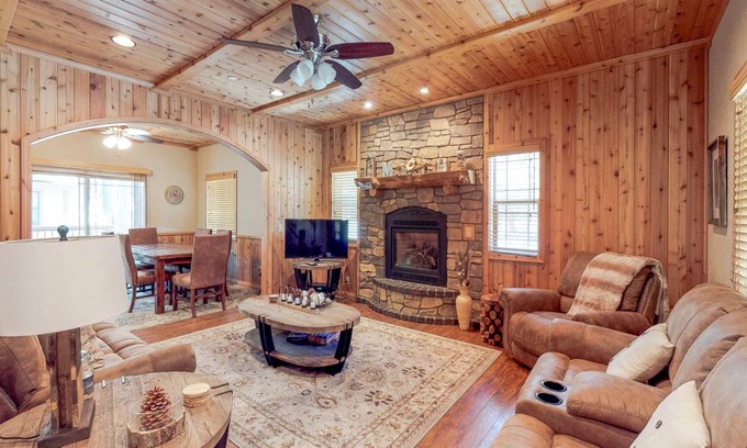 Summit Estates House | 145 m² Maisonette ∙ 3 bedrooms ∙ 8 guests