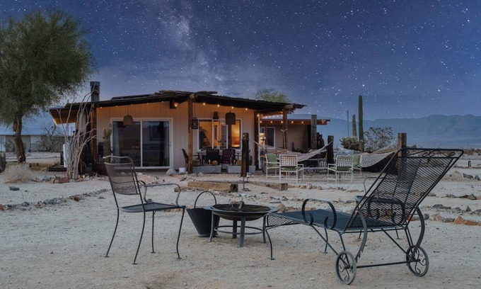 Wonder Valley House | 146 m² House ∙ 2 bedrooms ∙ 8 guests