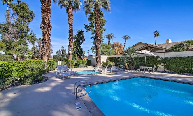 Palm Desert Apartment | 148 m² Apartment ∙ 2 bedrooms ∙ 4 guests