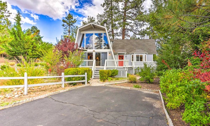 Whispering Forest House | 159 m² House ∙ 2 bedrooms ∙ 8 guests