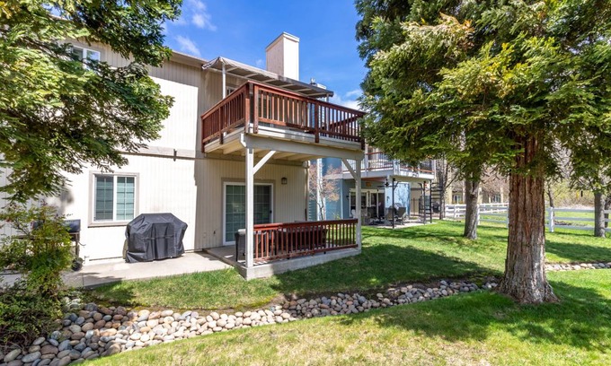 Bass Lake House | 163 m² House ∙ 4 bedrooms ∙ 9 guests
