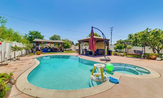 Walnut Valley House | 176 m² House ∙ 4 bedrooms ∙ 16 guests