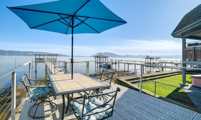 North Lakeport House | 184 m² House ∙ 3 bedrooms ∙ 8 guests