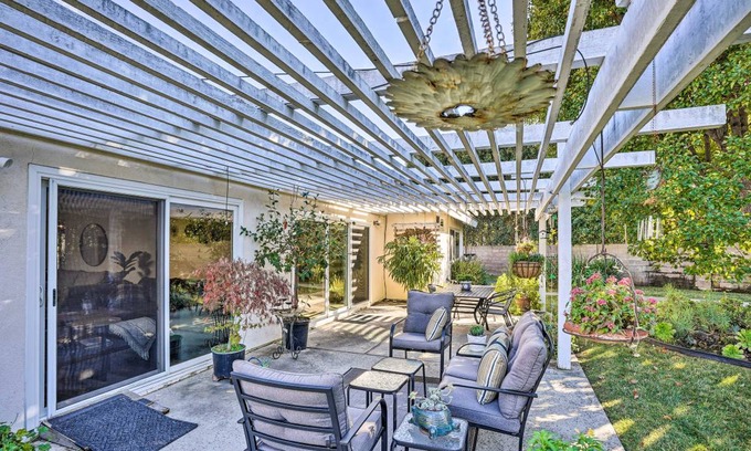 Fountain Valley House | 185 m² House ∙ 3 bedrooms ∙ 7 guests