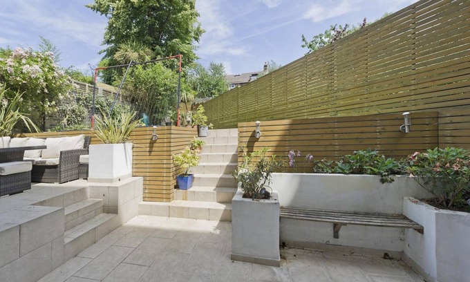 Shaftesbury Apartment | 186 m² Apartment ∙ 4 bedrooms ∙ 8 guests