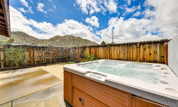Pioneertown House | 187 m² House ∙ 3 bedrooms ∙ 8 guests