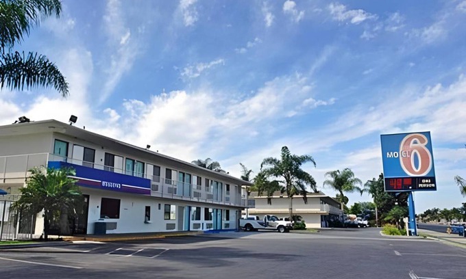Southwest Anaheim Hotel | 19 m² Hotel ∙ 127 guests