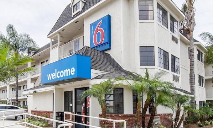 Buena Park Hotel | 19 m² Hotel ∙ 127 guests