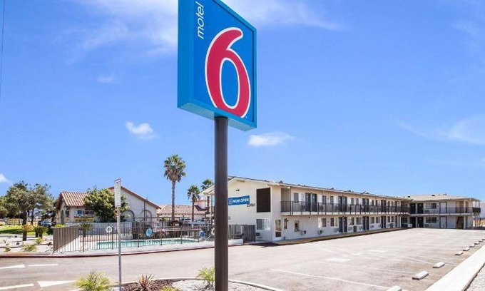 Moreno Valley Hotel | 19 m² Hotel ∙ 4 guests