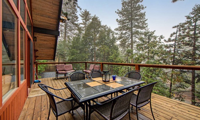 Pine Cove House | 190 m² House ∙ 3 bedrooms ∙ 6 guests