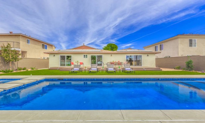 Hermosa Village House | 192 m² House ∙ 5 bedrooms ∙ 13 guests