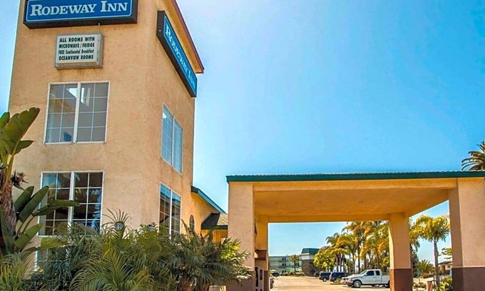 Townsite Hotel | 2-Star Hotel ∙ Rodeway Inn Oceanside Marina