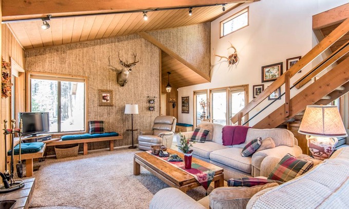 Shaver Lake House | 207 m² House ∙ 3 bedrooms ∙ 6 guests