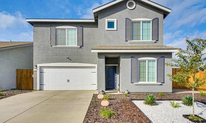 Chowchilla House | 207 m² House ∙ 4 bedrooms ∙ 10 guests
