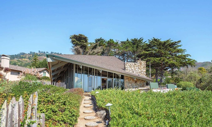 Carmel Riviera House | 211 m² House ∙ 3 bedrooms ∙ 5 guests