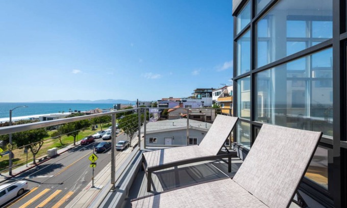 Sand Section House | 223 m² House ∙ 2 bedrooms ∙ 4 guests