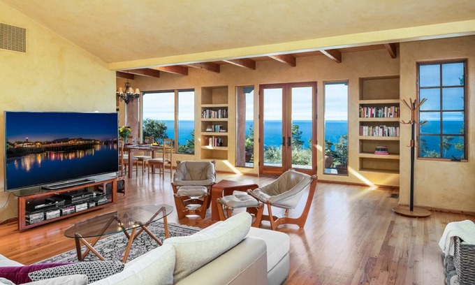 Carmel Highlands House | 228 m² House ∙ 3 bedrooms ∙ 6 guests