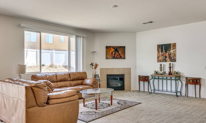 Menifee House | 232 m² House ∙ 3 bedrooms ∙ 7 guests