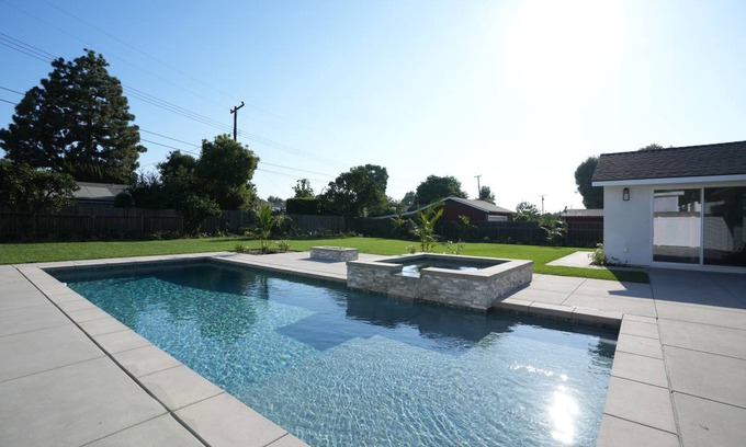 Orange House | 232 m² House ∙ 5 bedrooms ∙ 12 guests