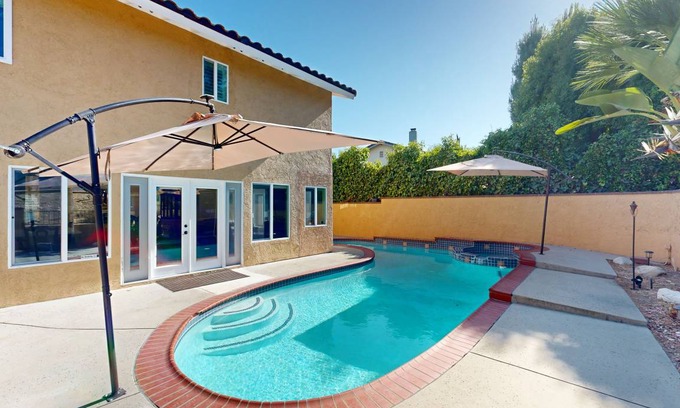 Rancho Cucamonga House | 235 m² House ∙ 4 bedrooms ∙ 8 guests