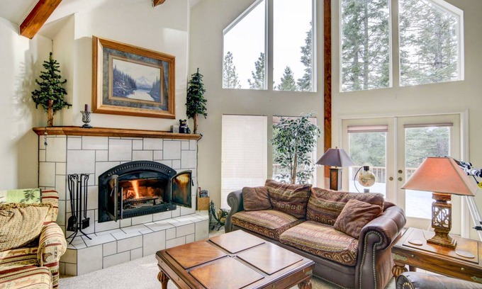 Lake Almanor West House | 242 m² House ∙ 3 bedrooms ∙ 10 guests