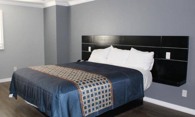 Downtown Los Angeles Hotel | 25 m² Hotel ∙ 10 guests