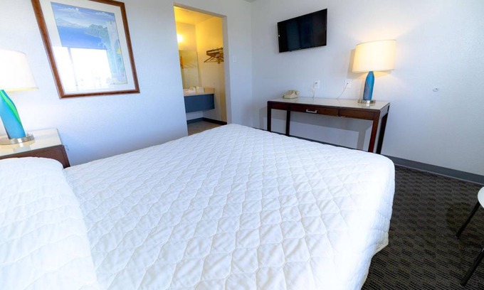 Garden Grove Hotel | 250 m² Motel ∙ 127 guests