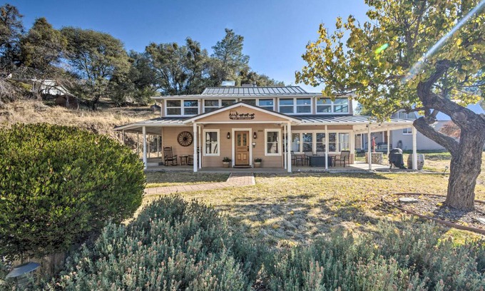 Mariposa House | 252 m² House ∙ 4 bedrooms ∙ 8 guests