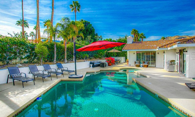 Palm Desert House | 255 m² House ∙ 4 bedrooms ∙ 8 guests