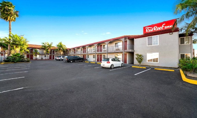 Bellflower Hotel | 26 m² Hotel ∙ 127 guests