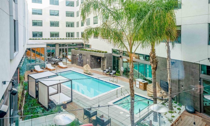 Mountain View Hotel | 265 m² Hotel ∙ 10 guests