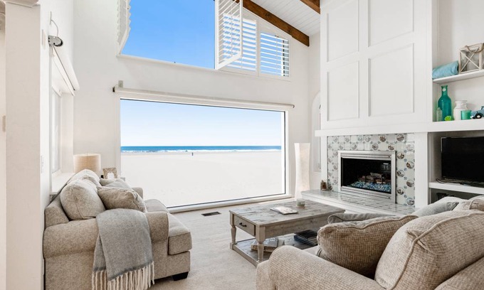 Hollywood Beach House | 274 m² House ∙ 3 bedrooms ∙ 8 guests