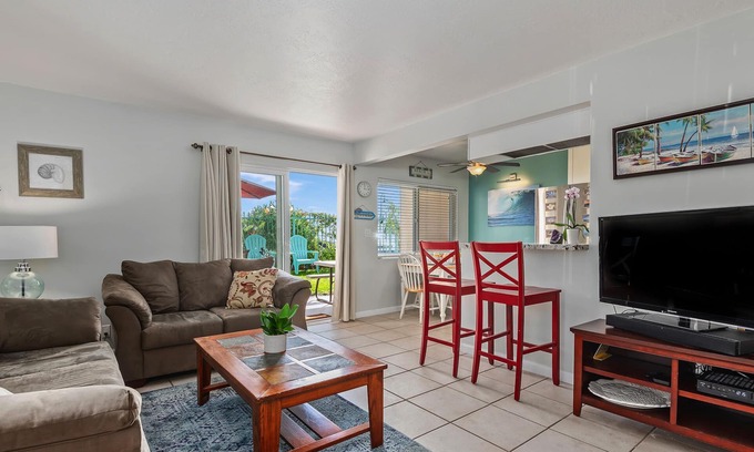 Carpinteria Condo | 2BR Condo right next to the beach and walkable to all the best of Carpinteria!
