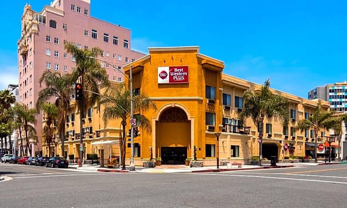 East Village Hotel | 3-Star Hotel ∙ Best Western Plus Hotel at the Convention Center