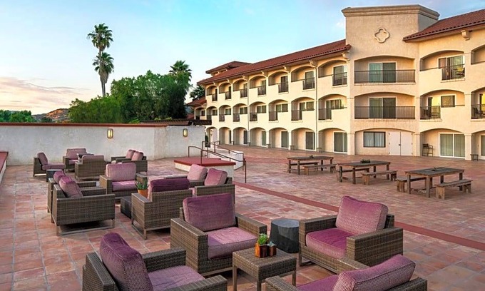 Buellton Hotel | 3-Star Hotel ∙ Santa Ynez Valley Marriott