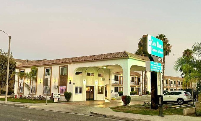 Cypress Hotel | 30 m² Hotel ∙ 2 guests